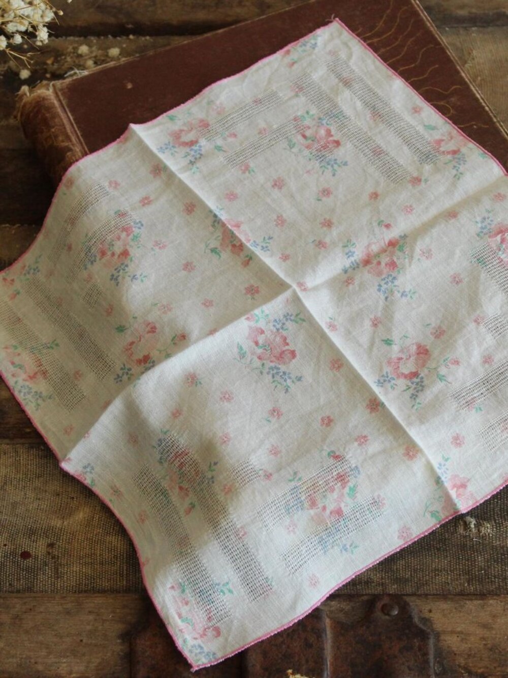 Vintage 1950s Handkerchief, Blue and Pink  Floral Print Cabbage Roses